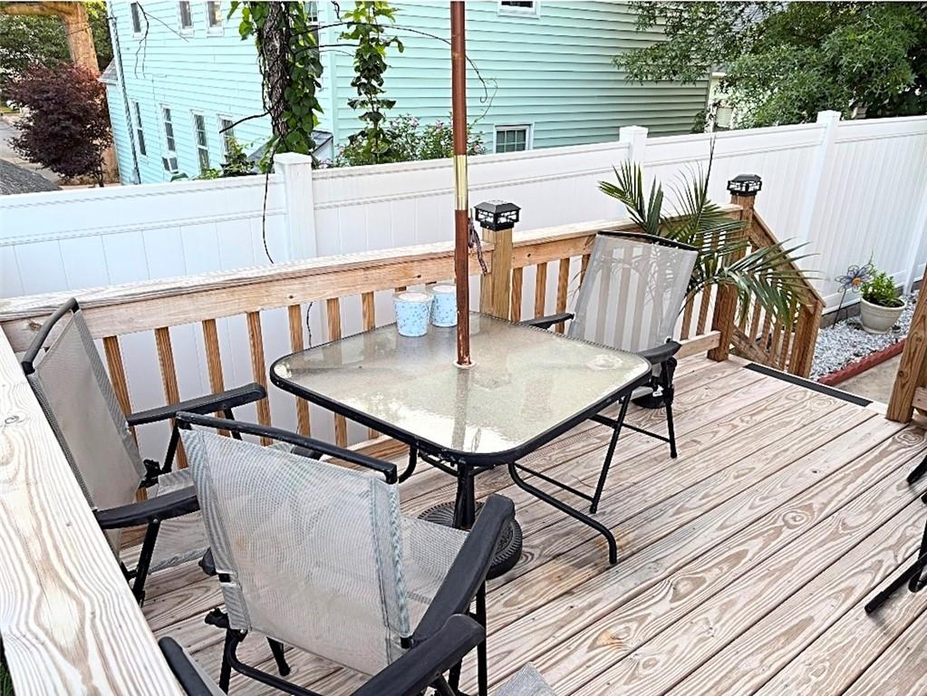 210 Lynch Street Property Photo 20