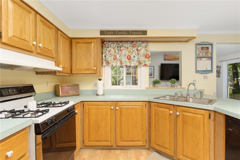 95 Lear Drive Property Photo 14
