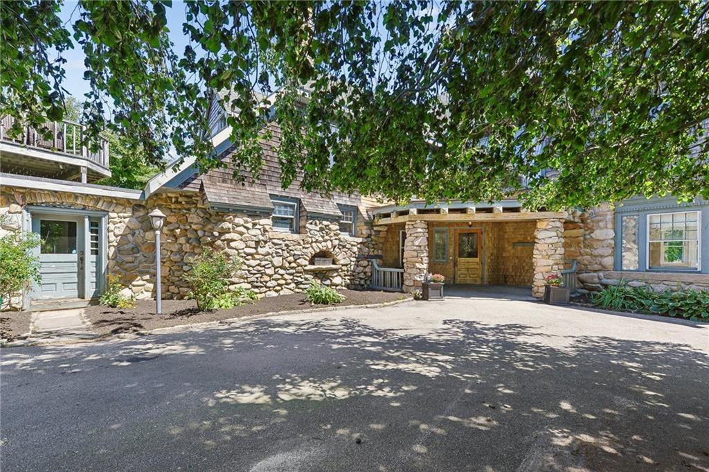 25 Wildfield Farm Road Property Photo 4