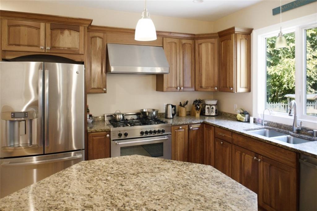 37 Seabury Drive Property Photo 11