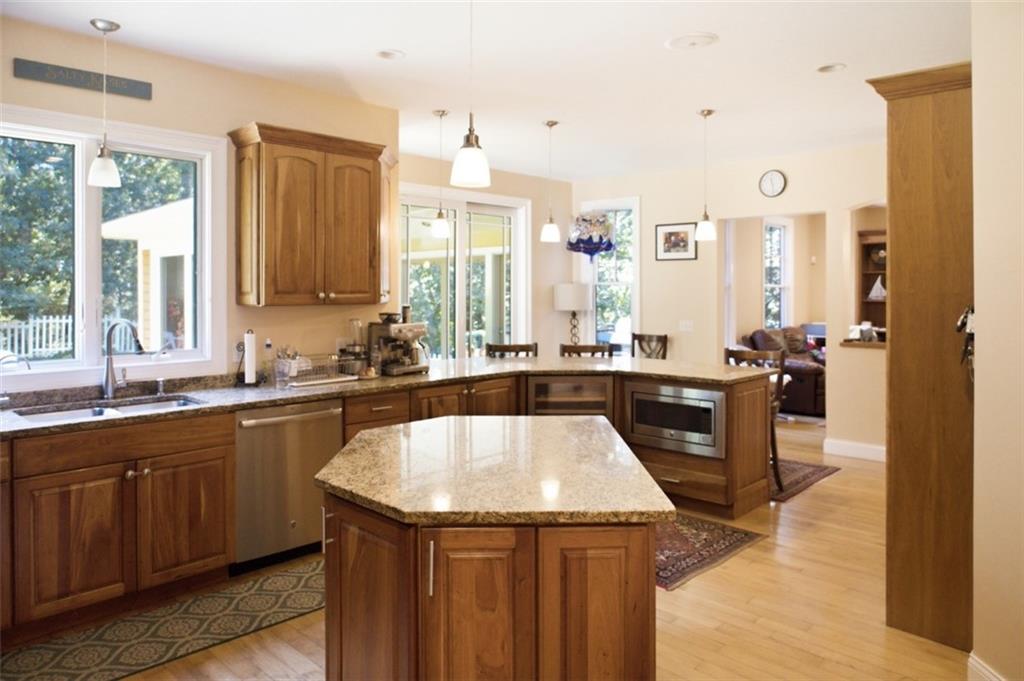 37 Seabury Drive Property Photo 13