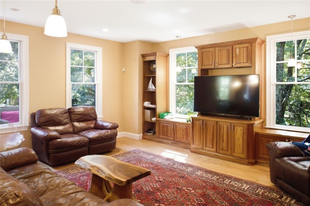 37 Seabury Drive Property Photo 18