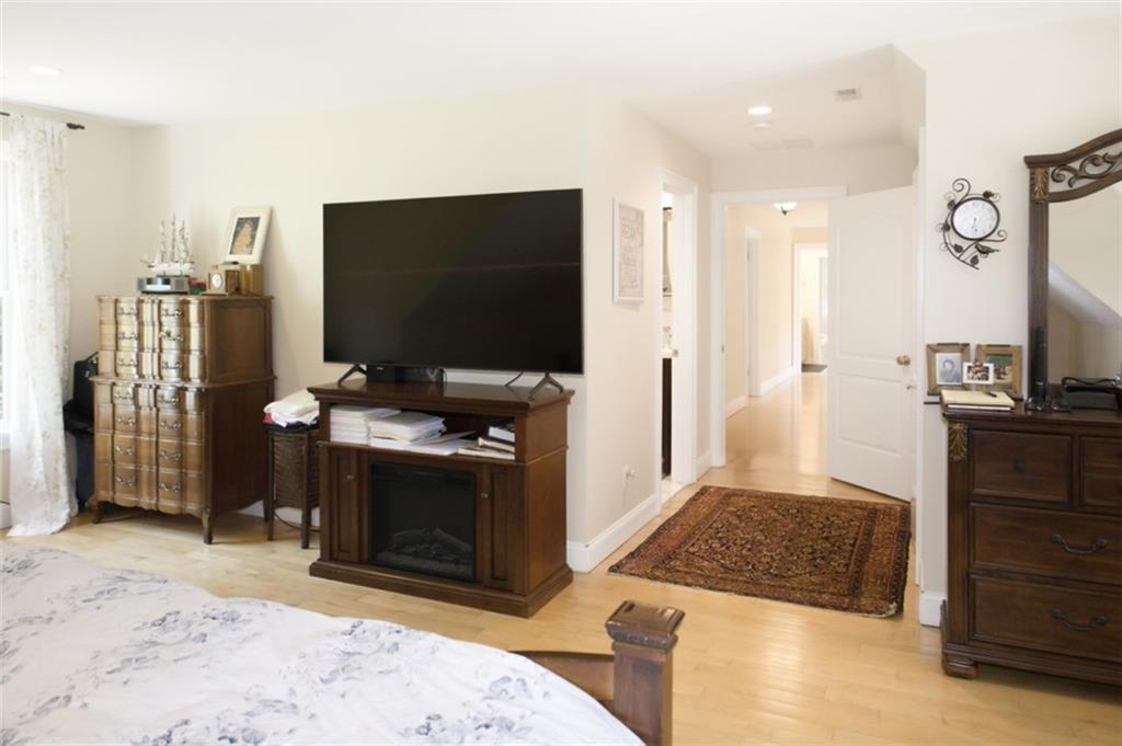 37 Seabury Drive Property Photo 32