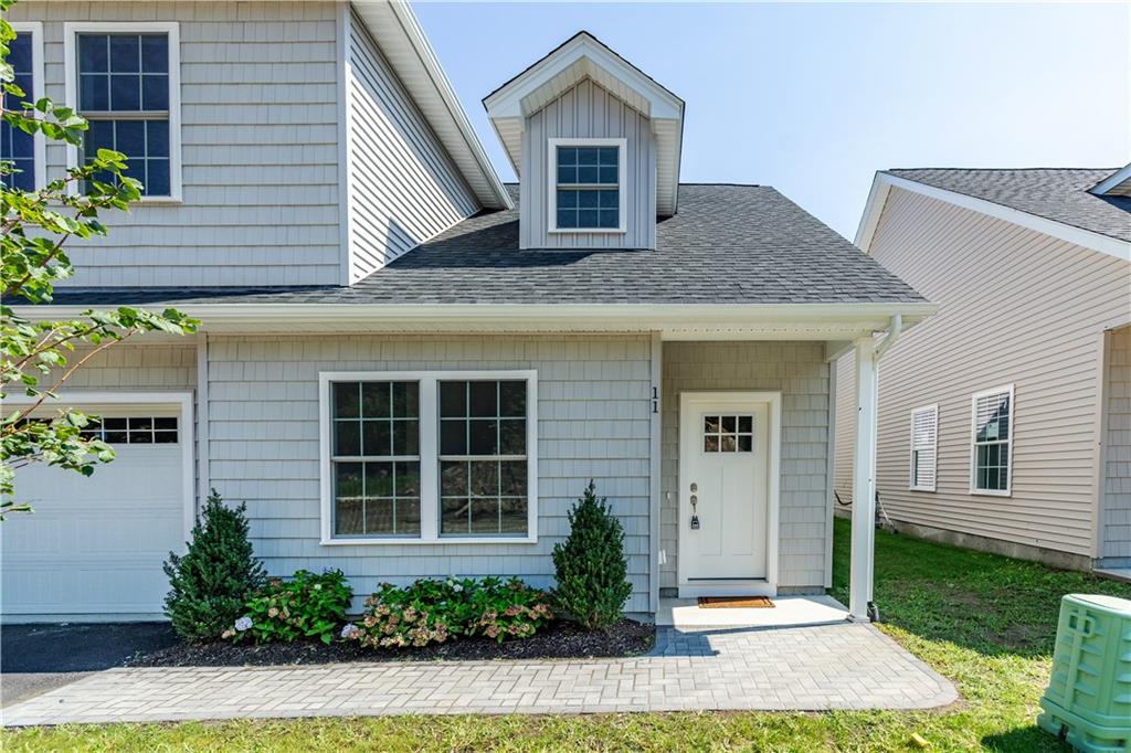 9 Fieldstone Way Property Photo 2