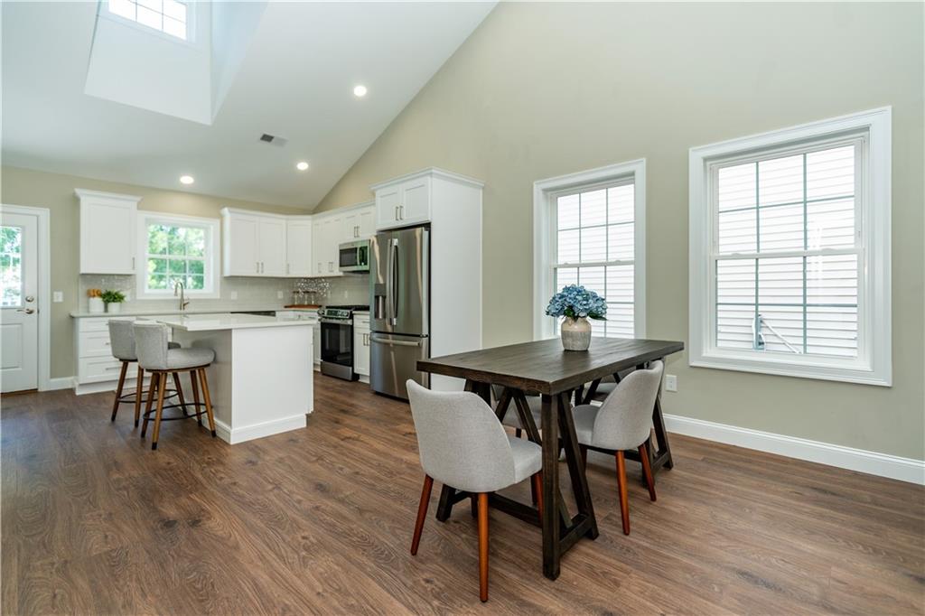 9 Fieldstone Way Property Photo 13