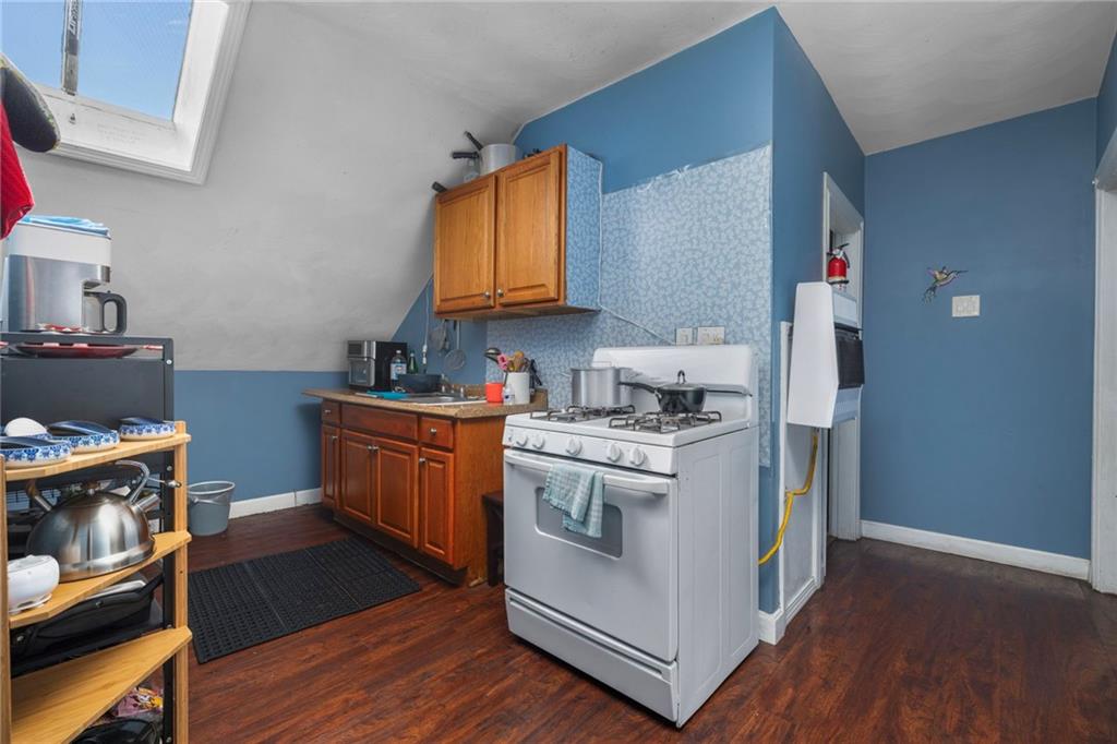 57 What Cheer Avenue Property Photo 18