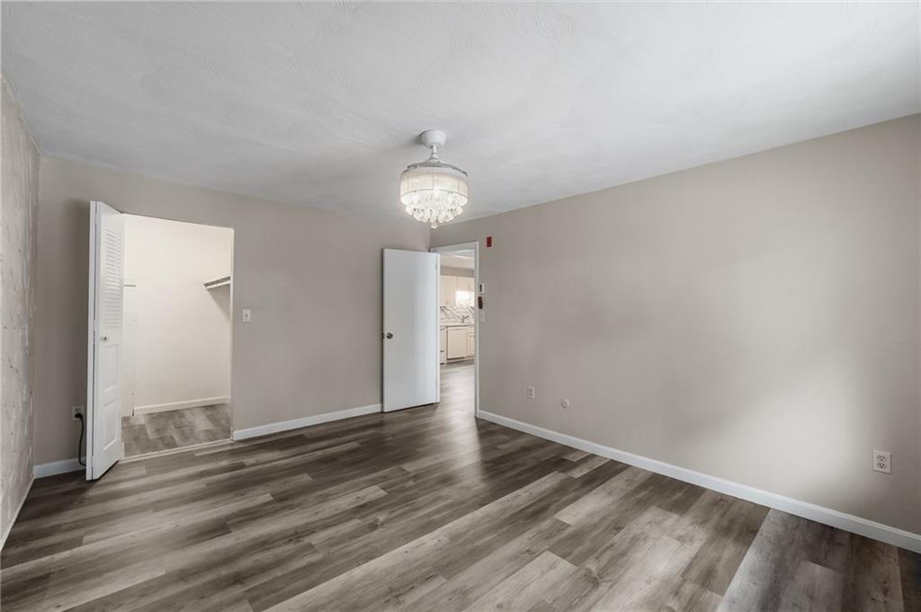 300 Smithfield Road Unit 5-34 Property Photo 18