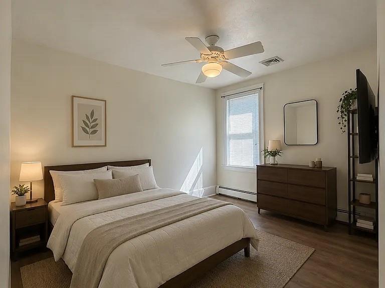 563 Willow Street Property Photo 2