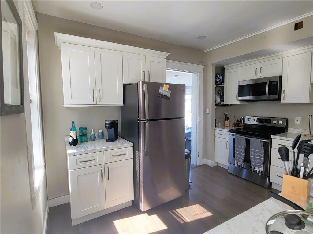 3 .5 Bull Street Unit 2l Property Photo 3
