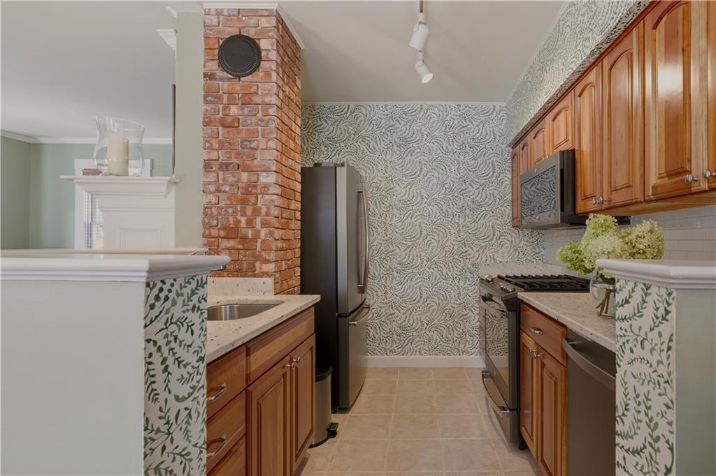 72 Third Street Property Photo 11
