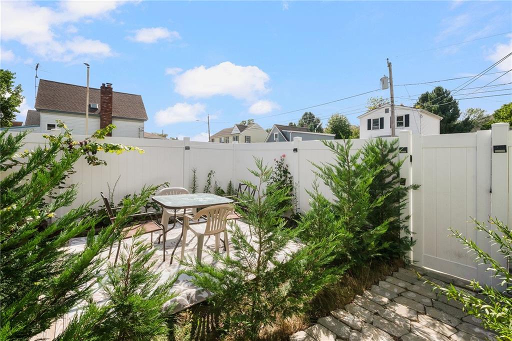 22 Lake Avenue Property Photo 40