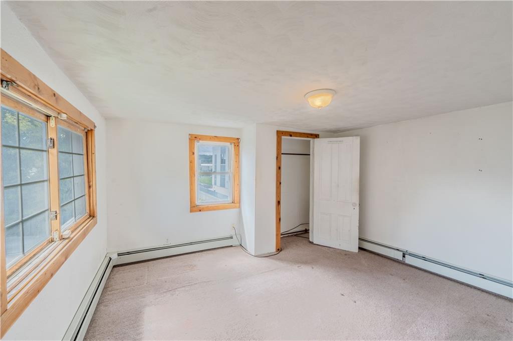 738 Lonsdale Avenue Property Photo 8