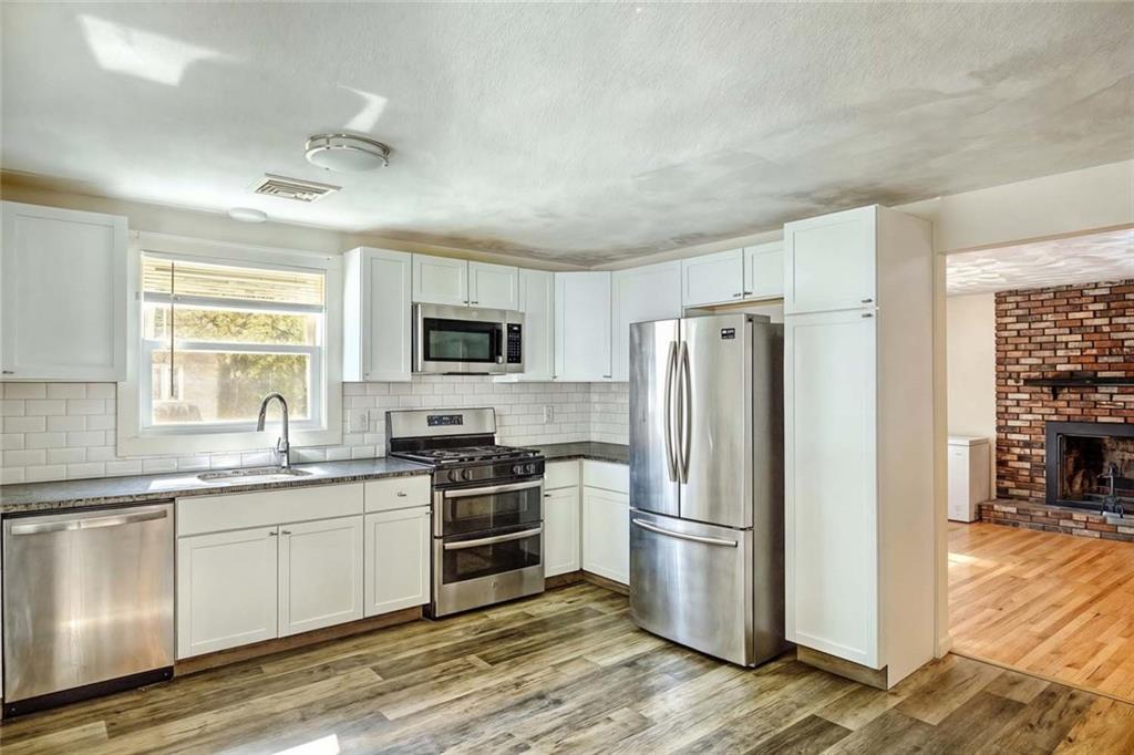 8 Ashby Street Property Photo 10