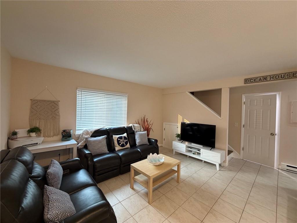 225 High Street Unit E Property Photo 6