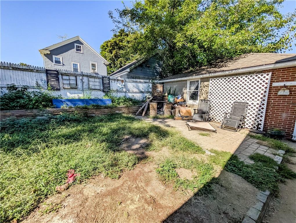 102 Burnside Street Property Photo 23