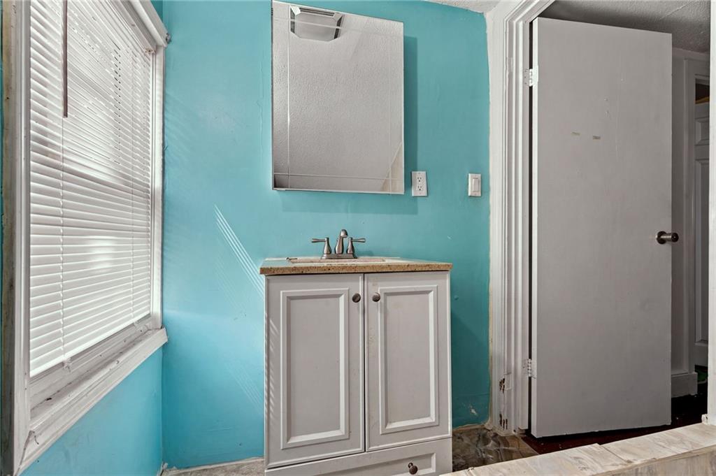 19 Carr Street Property Photo 16