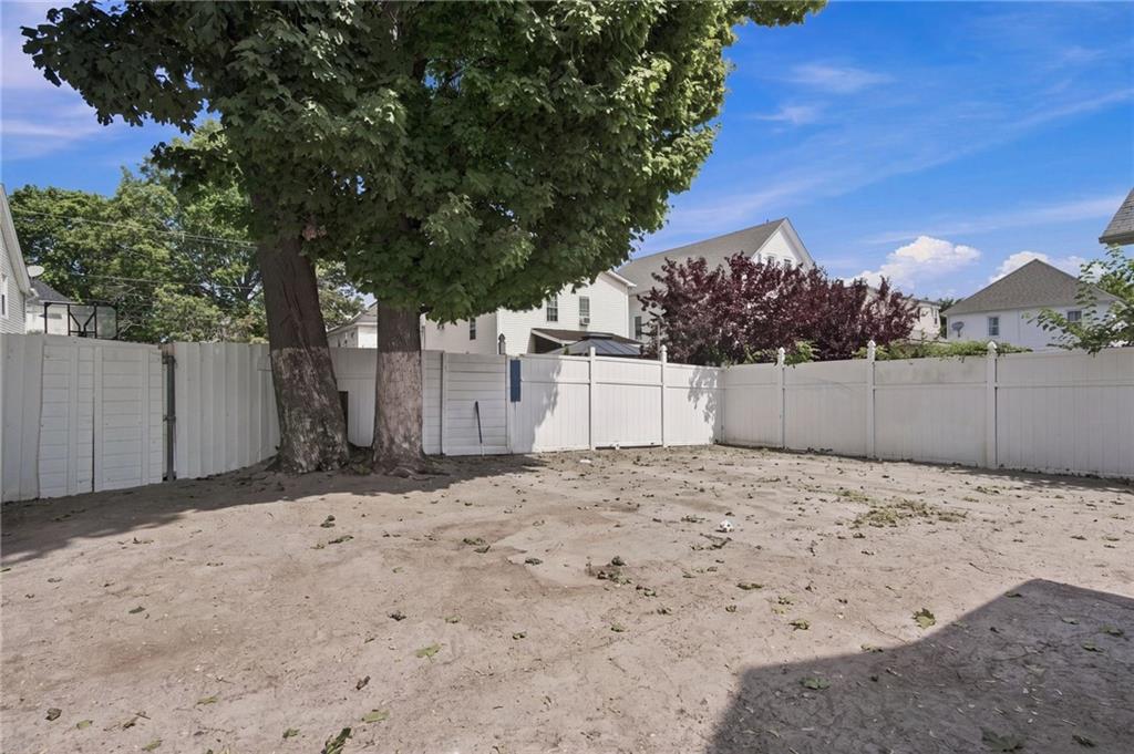 19 Carr Street Property Photo 30