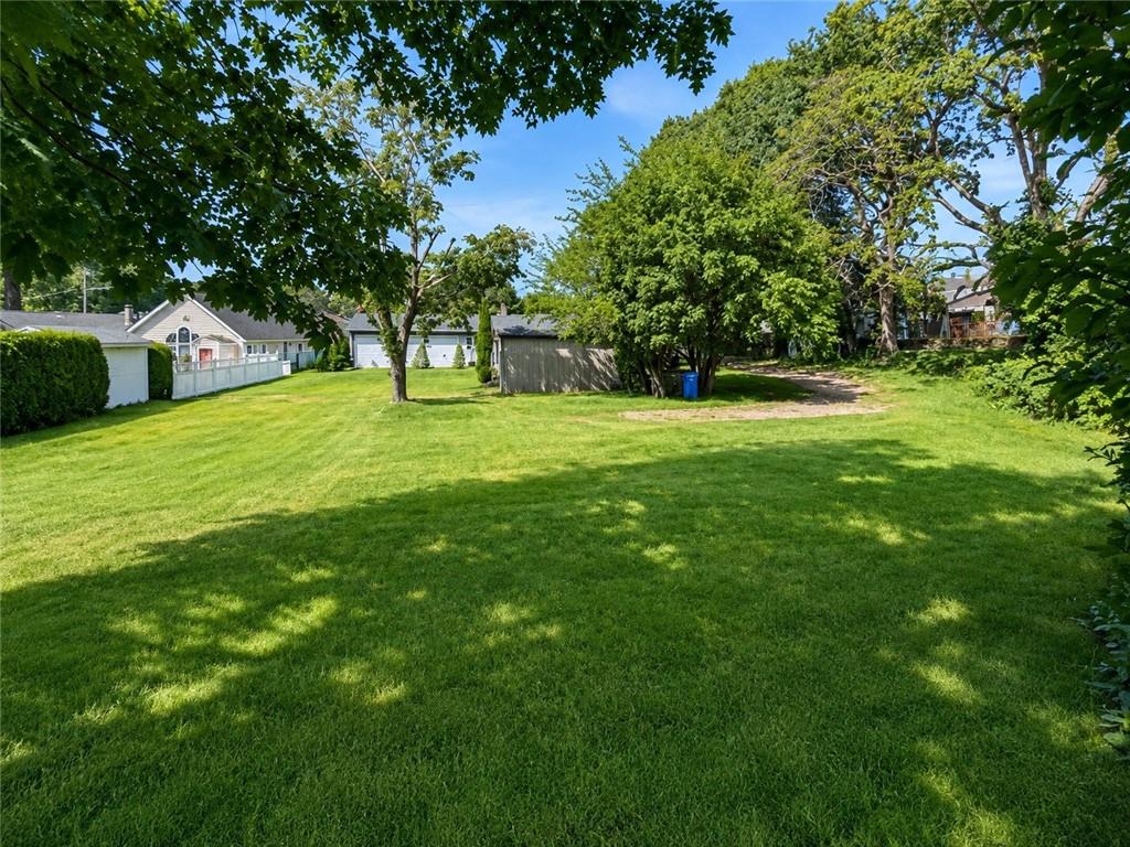 276 East Street Property Photo 3