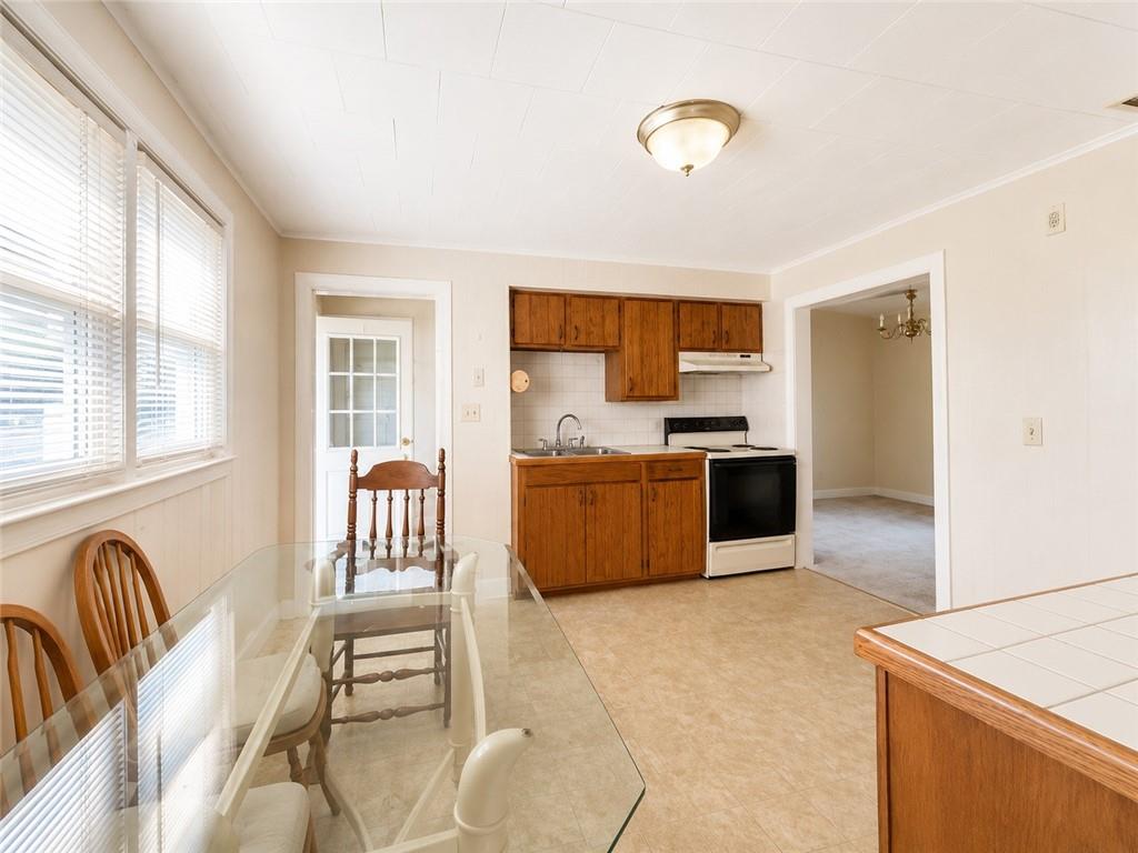 276 East Street Property Photo 9