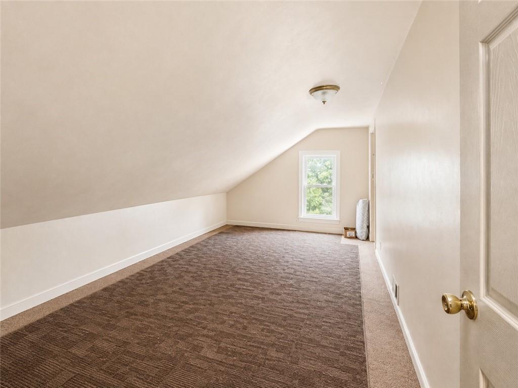 276 East Street Property Photo 12