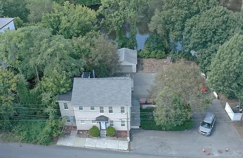 80 Branch Street Property Photo 3