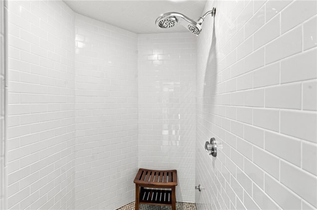 2269 East Main Road Property Photo 36