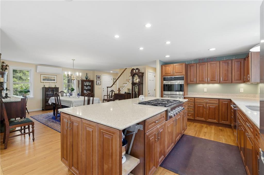 219 West Reach Drive Property Photo 12