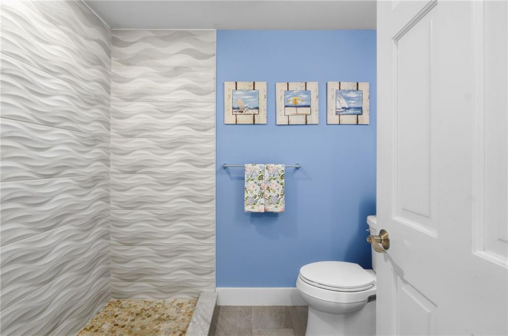 219 West Reach Drive Property Photo 23
