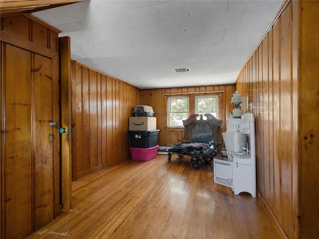 68 Ledge Street Property Photo 11