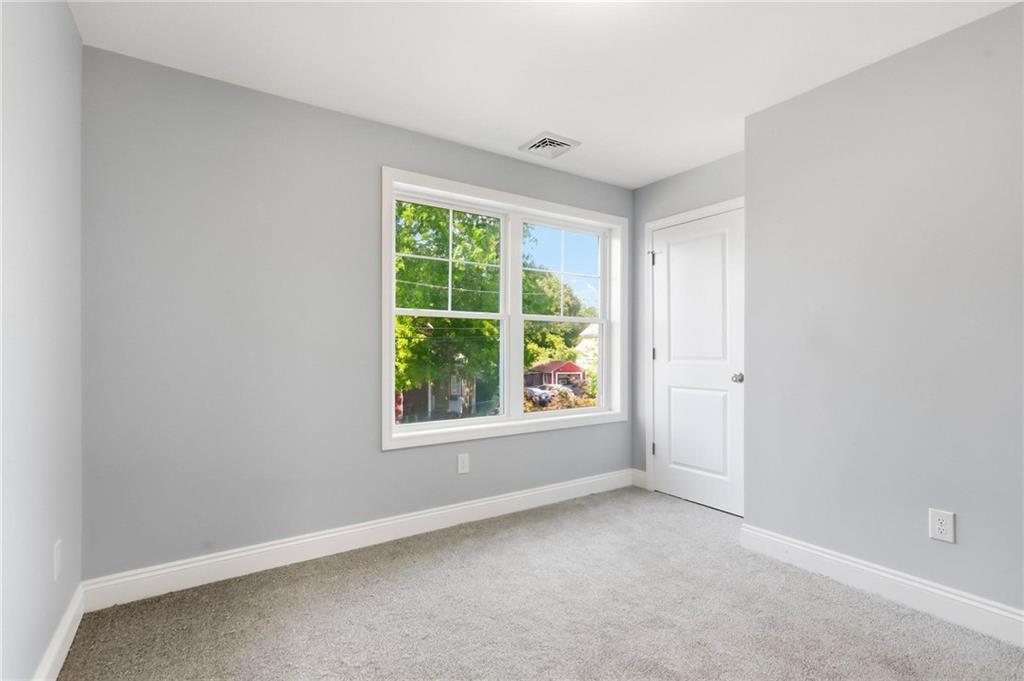 32 Adams Avenue Property Photo 19