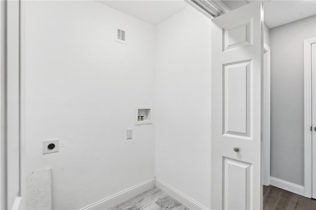 32 Adams Avenue Property Photo 21