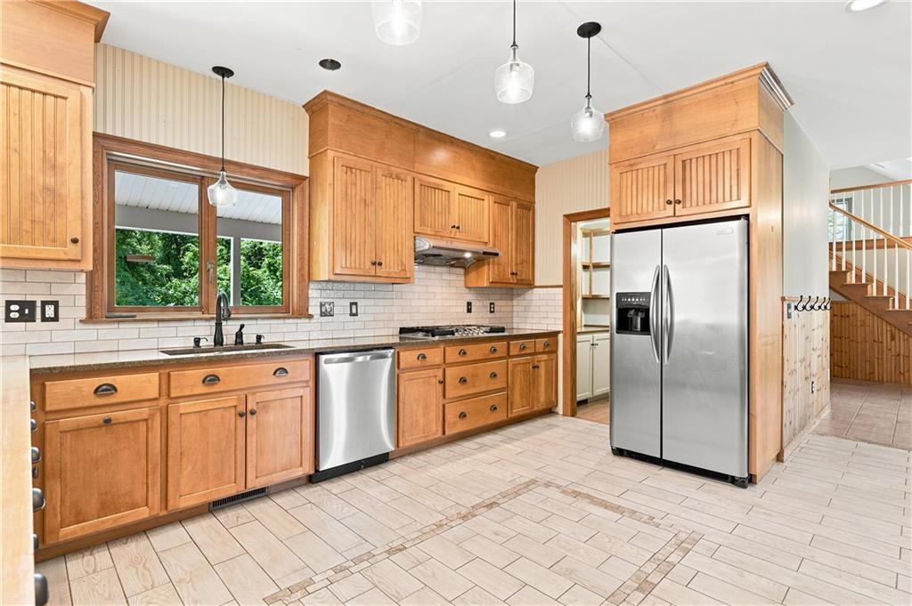 45 Pine Swamp Road Property Photo 3