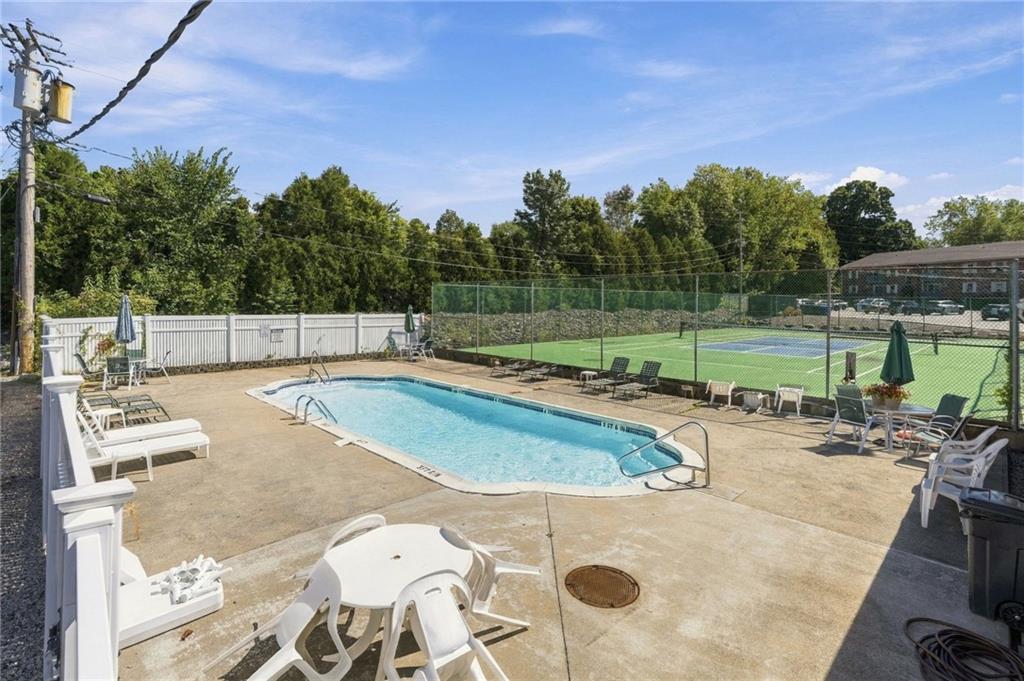 200 Manville Hill Road Unit F127 Property Photo 19