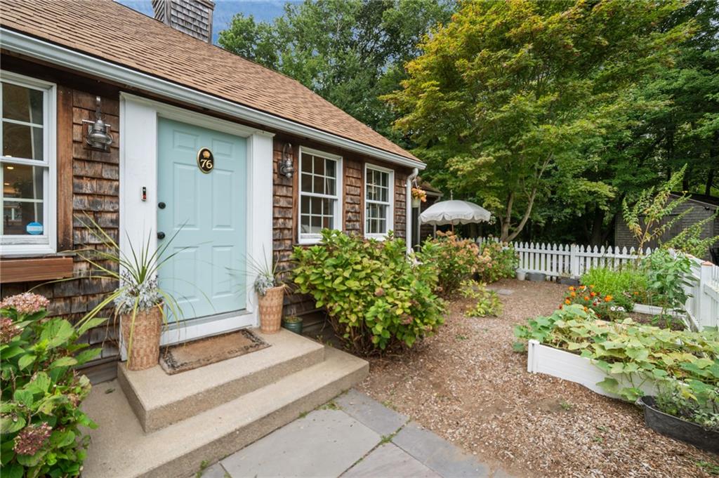 76 Nautilus Street Property Photo 4