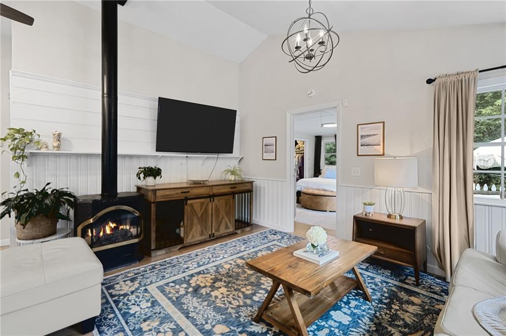 76 Nautilus Street Property Photo 8
