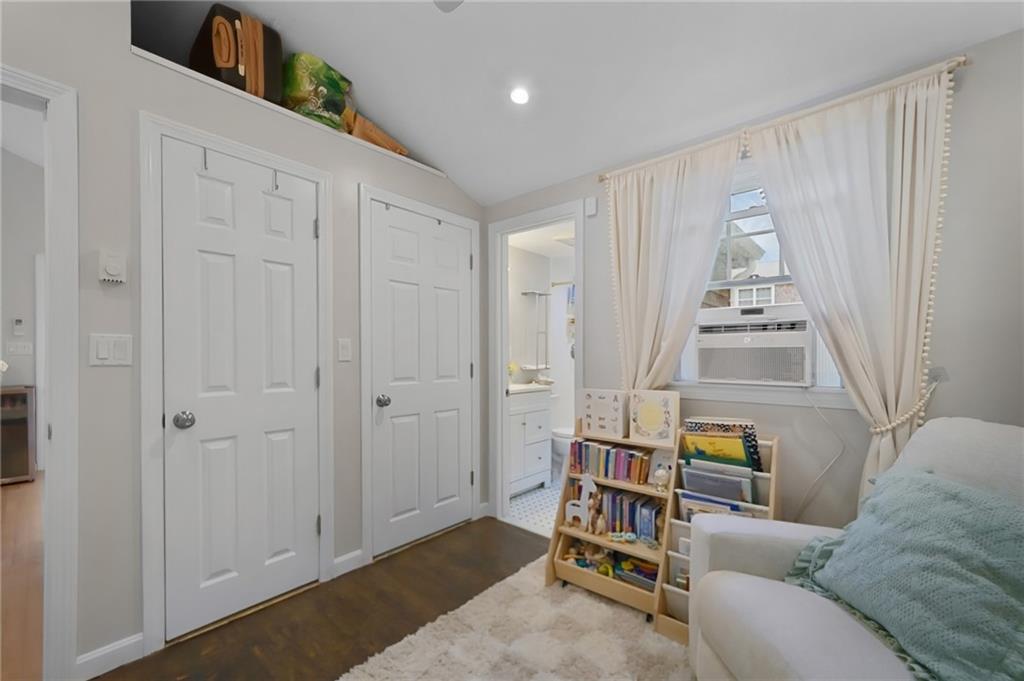 76 Nautilus Street Property Photo 19