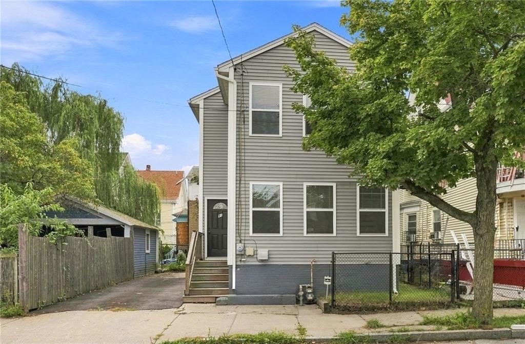 91 Niagara Street Property Photo 1