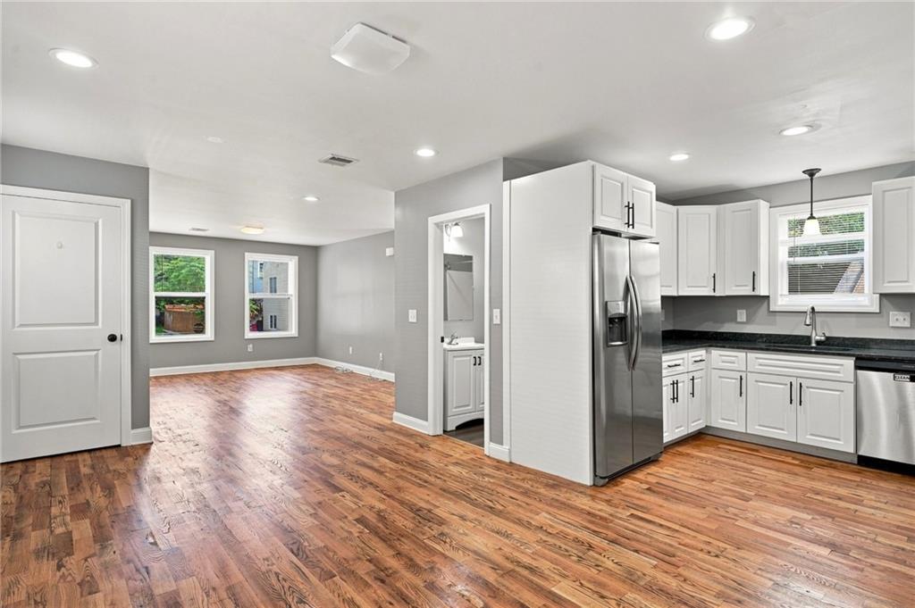 91 Niagara Street Property Photo 2