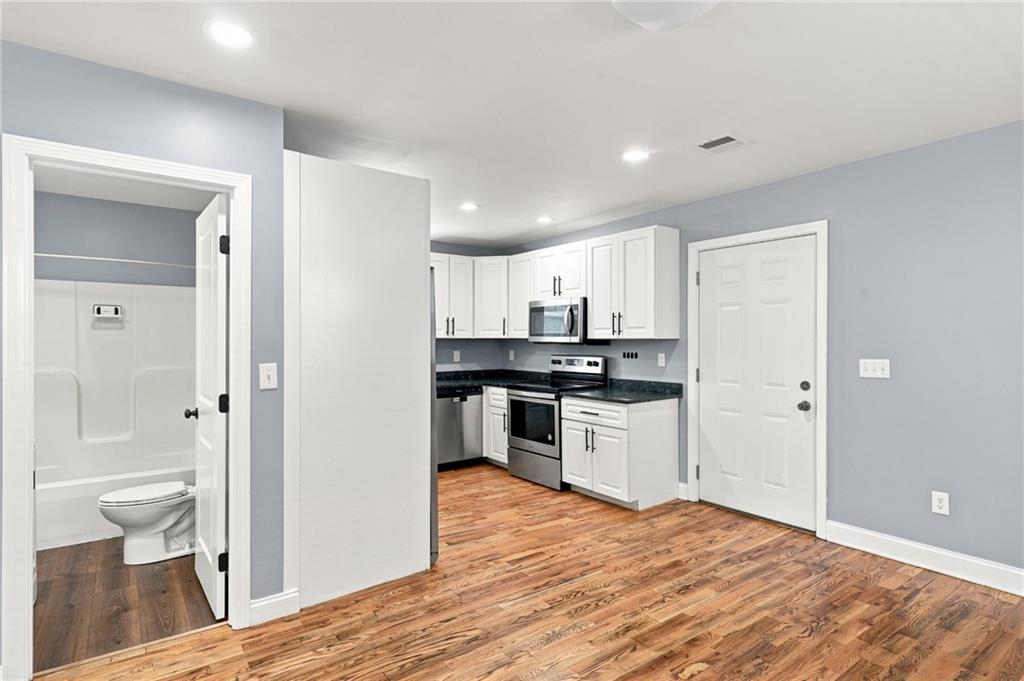91 Niagara Street Property Photo 7