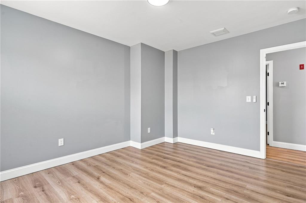 91 Niagara Street Property Photo 14