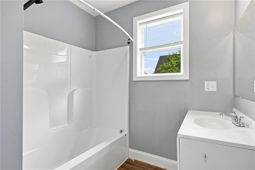 91 Niagara Street Property Photo 19