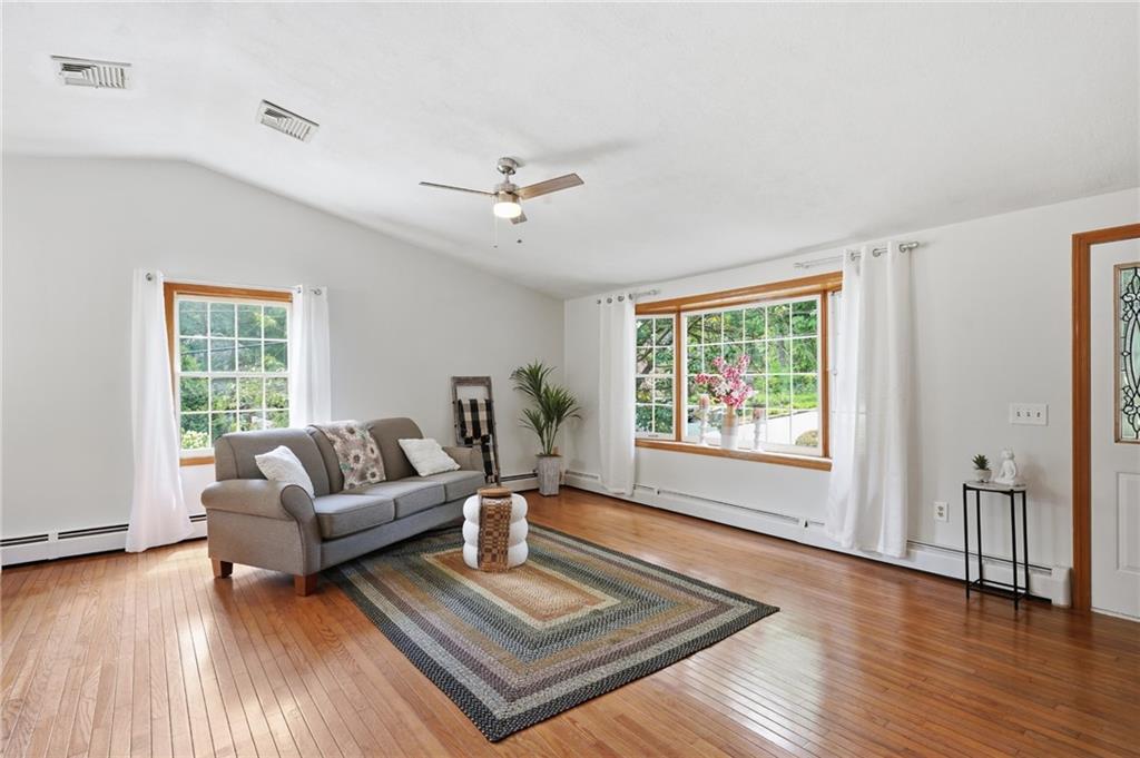 12 View Street Property Photo 6