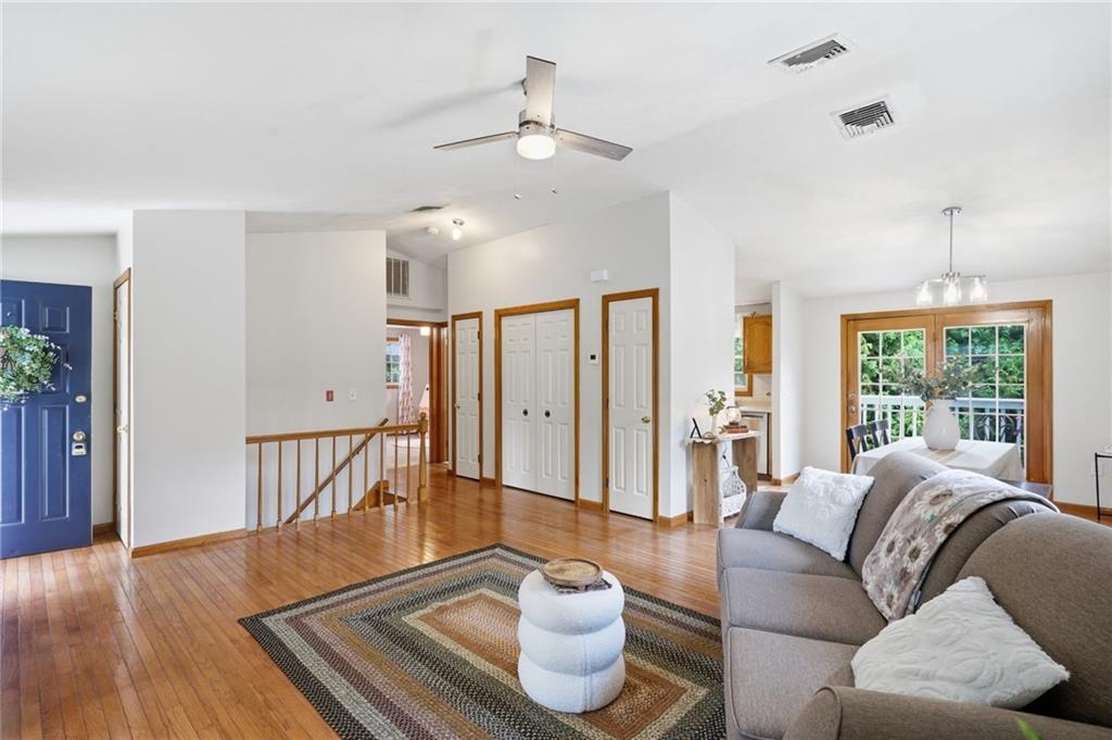 12 View Street Property Photo 10