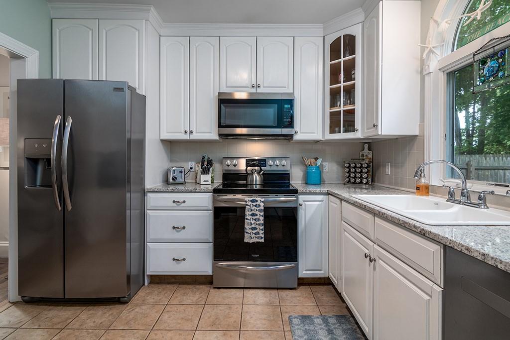 475 Woodruff Avenue Property Photo 11