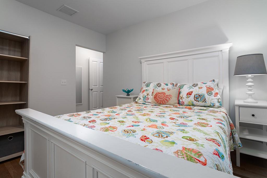 475 Woodruff Avenue Property Photo 20