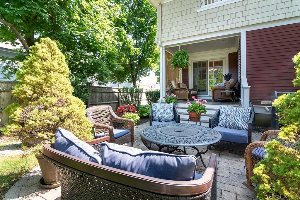 30 Vine Street Property Photo 4