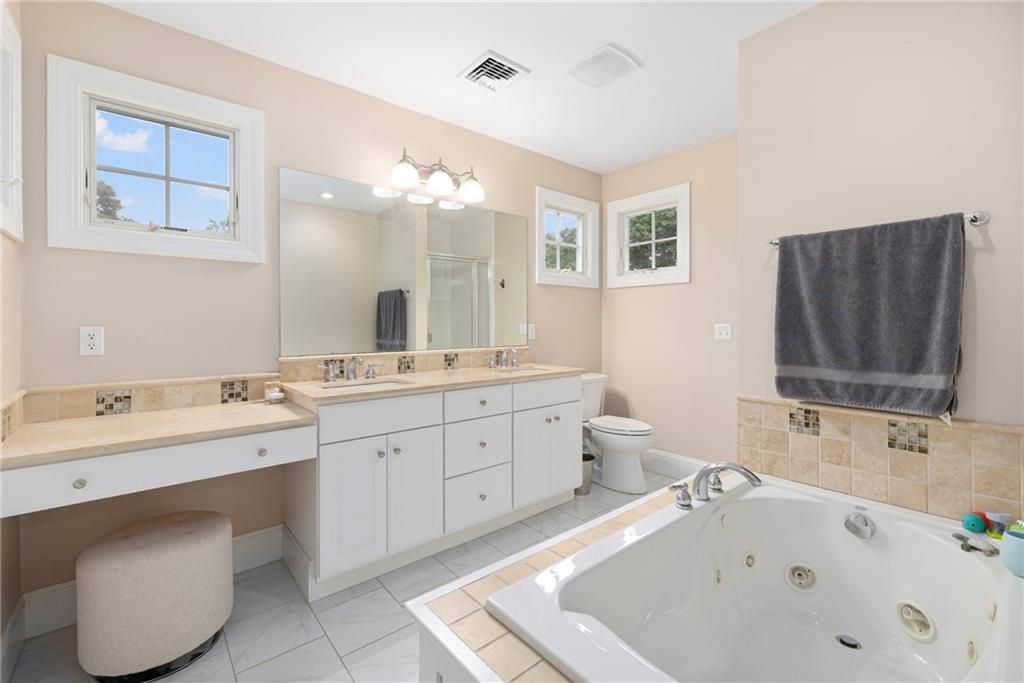 30 Vine Street Property Photo 24