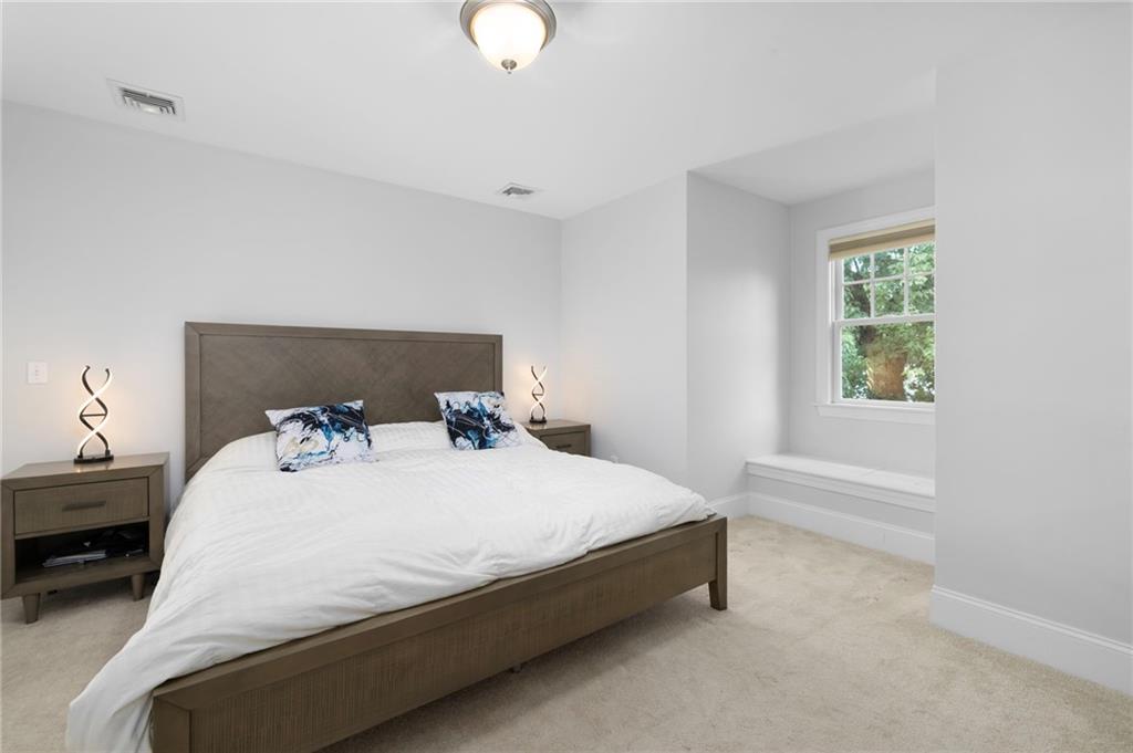30 Vine Street Property Photo 30