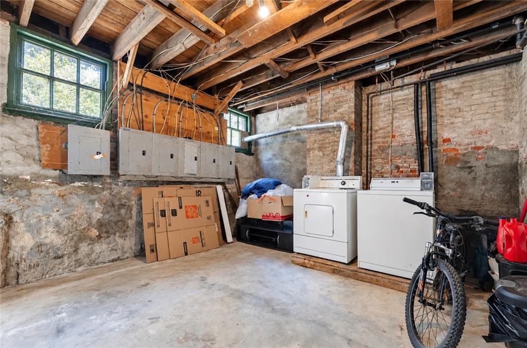 25 27 S Court Street Property Photo 25