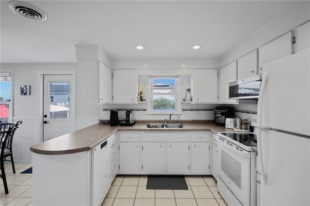 10 Summit Avenue Property Photo 6